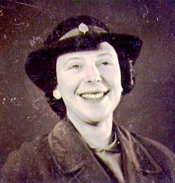 Emmy Kaufmann als Schwester in in England (1940)